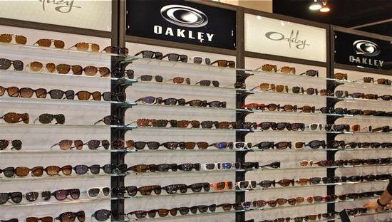The Oakley display at SIA