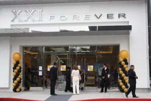 Forever 21 opens at South Coast Plaza