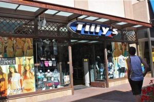 Spring store tour: Tilly's, Urban, Vans, Active, DC, more
