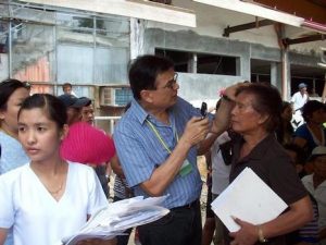 Von Zipper and Physicians for Peace give the gift of sight