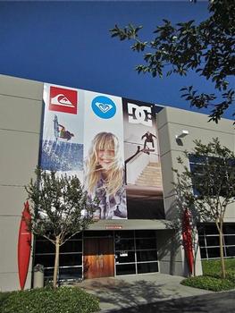 Shop-eat-surf file photo.