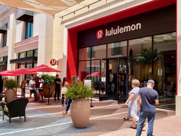 Lululemon Warns on Omicron Impacts