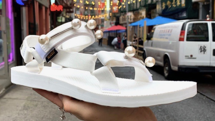 Chrishabana White Sandal Chinatown lo