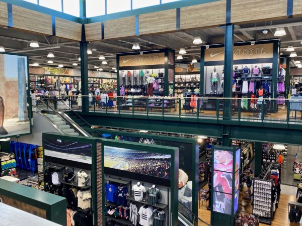 Dick’s Sporting Goods Upbeat on its Customers, Footwear, Inventory