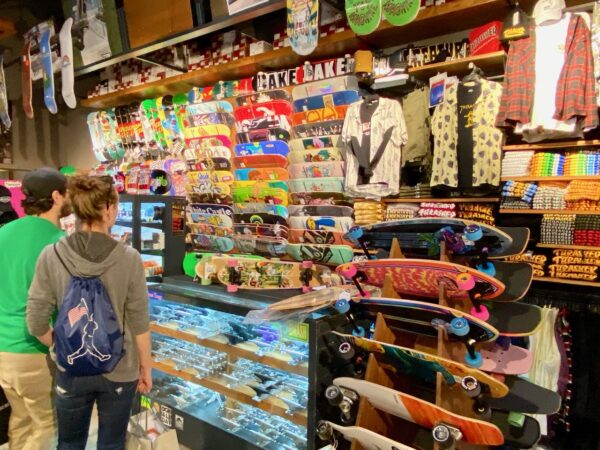 Zumiez Turns Even More Cautious After Q1