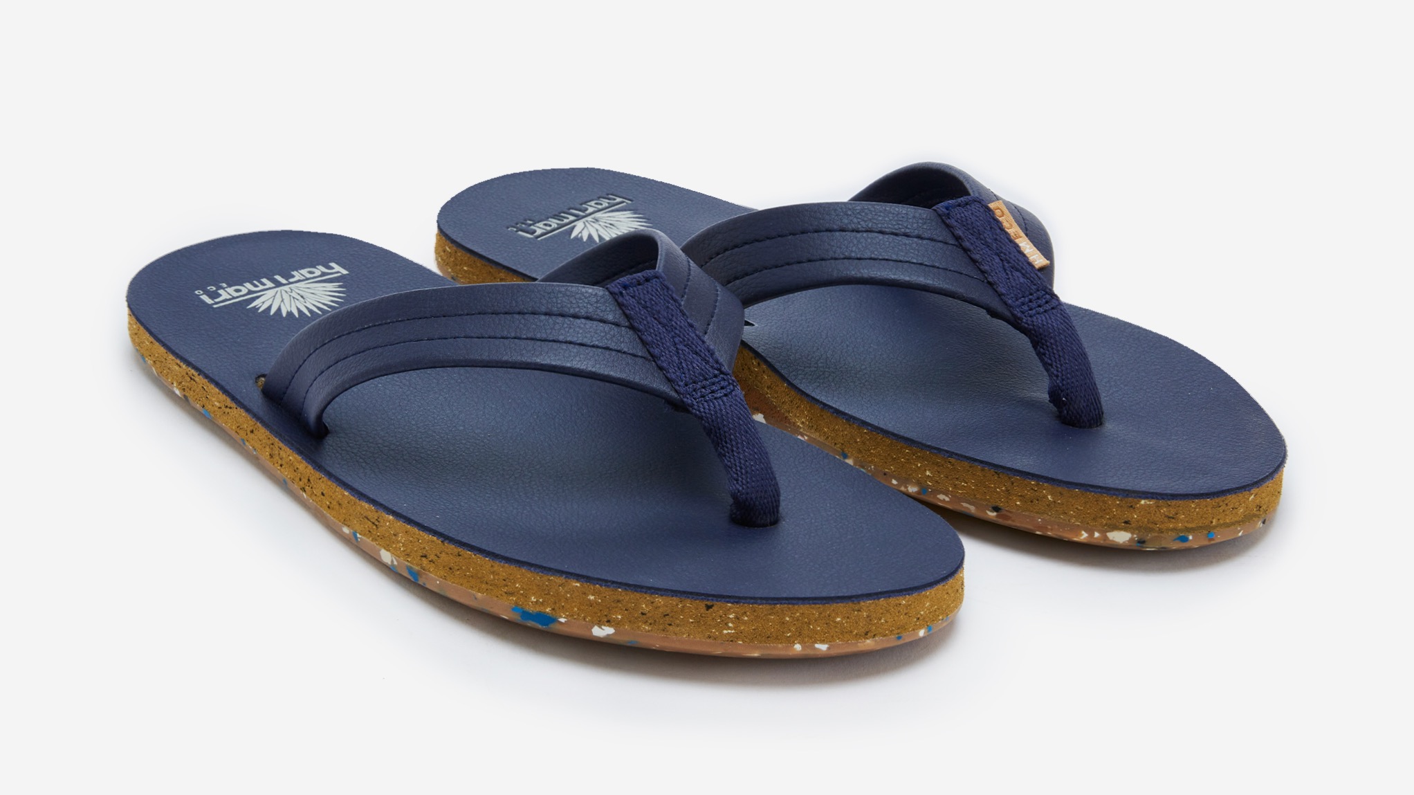 M Sonoros Navy Shot 3