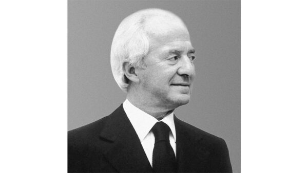 Luxottica Founder and Sunglass Visionary Dies