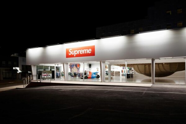 Supreme Los Angeles Sunset Blvd