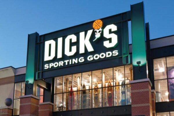Dick’s Sporting Goods to Ramp Up Store Growth After Record Year 