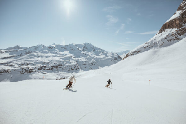 Despite Huge Snows in West, Poor Weather Elsewhere Impacts Global Ski Industry