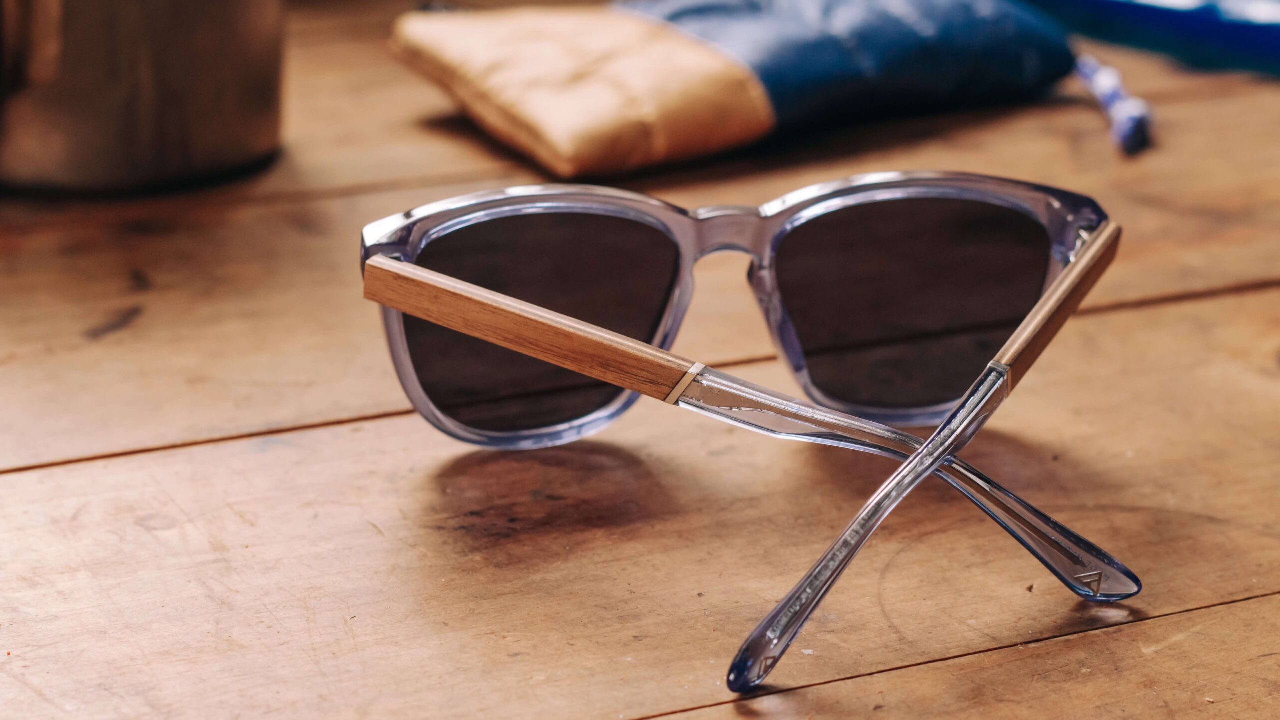 Arrowcrest Lake Walnut Blue 6005 LOW