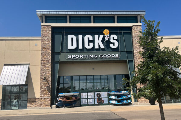 Large Retailers Alarmed by Rise in Theft