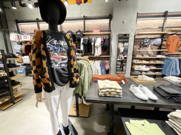 Vans Revenue Falls 23% on Sluggish Turnaround; VF Announces Cost Cutting Plan