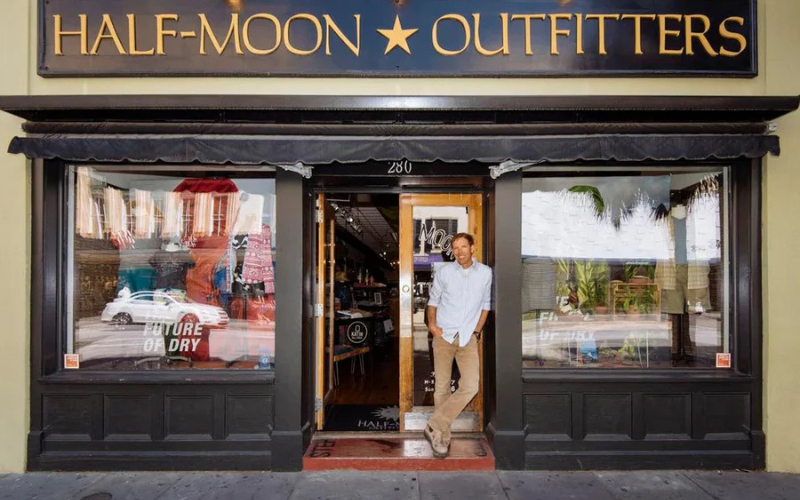 Beezer Molten Half-Moon Outfitters