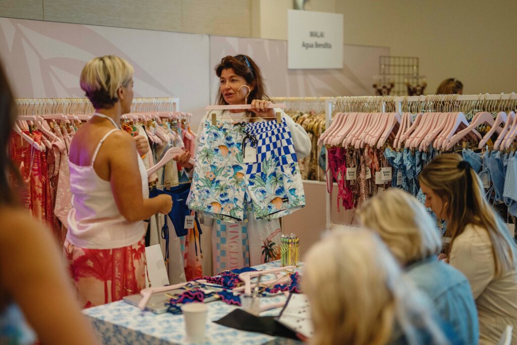 The busy Kulani Kinis booth. Photo by SESO. 
