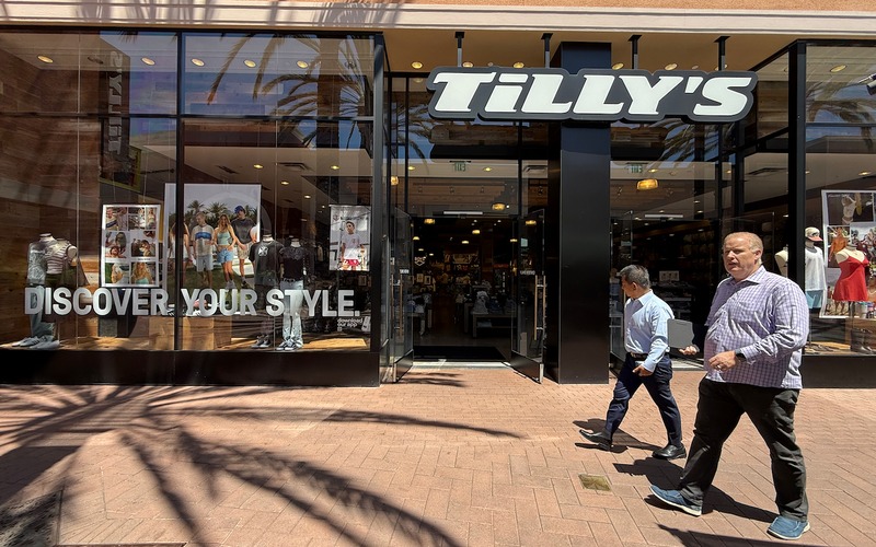 tillys_storefront_800x500
