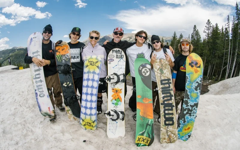thirtytwo's snowboard line